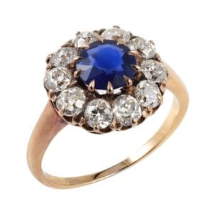Blue Sapphire Engagement Rings - Vintage or Contemporary
