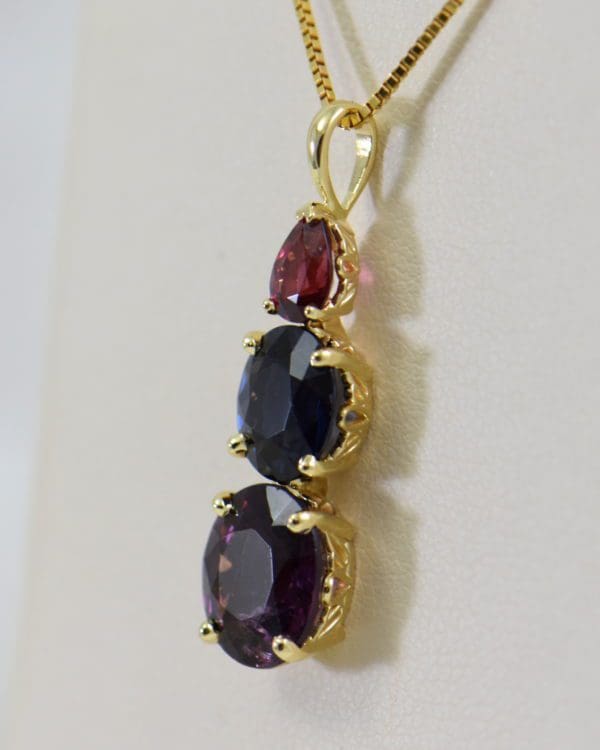 spinel three stone pendant in yellow gold 2.JPG
