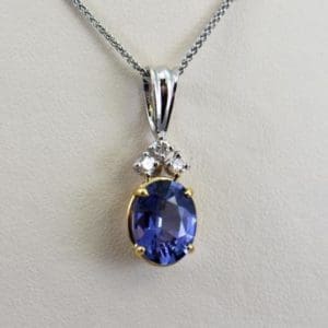 CroppedImage400400 amazingccspinelpendant