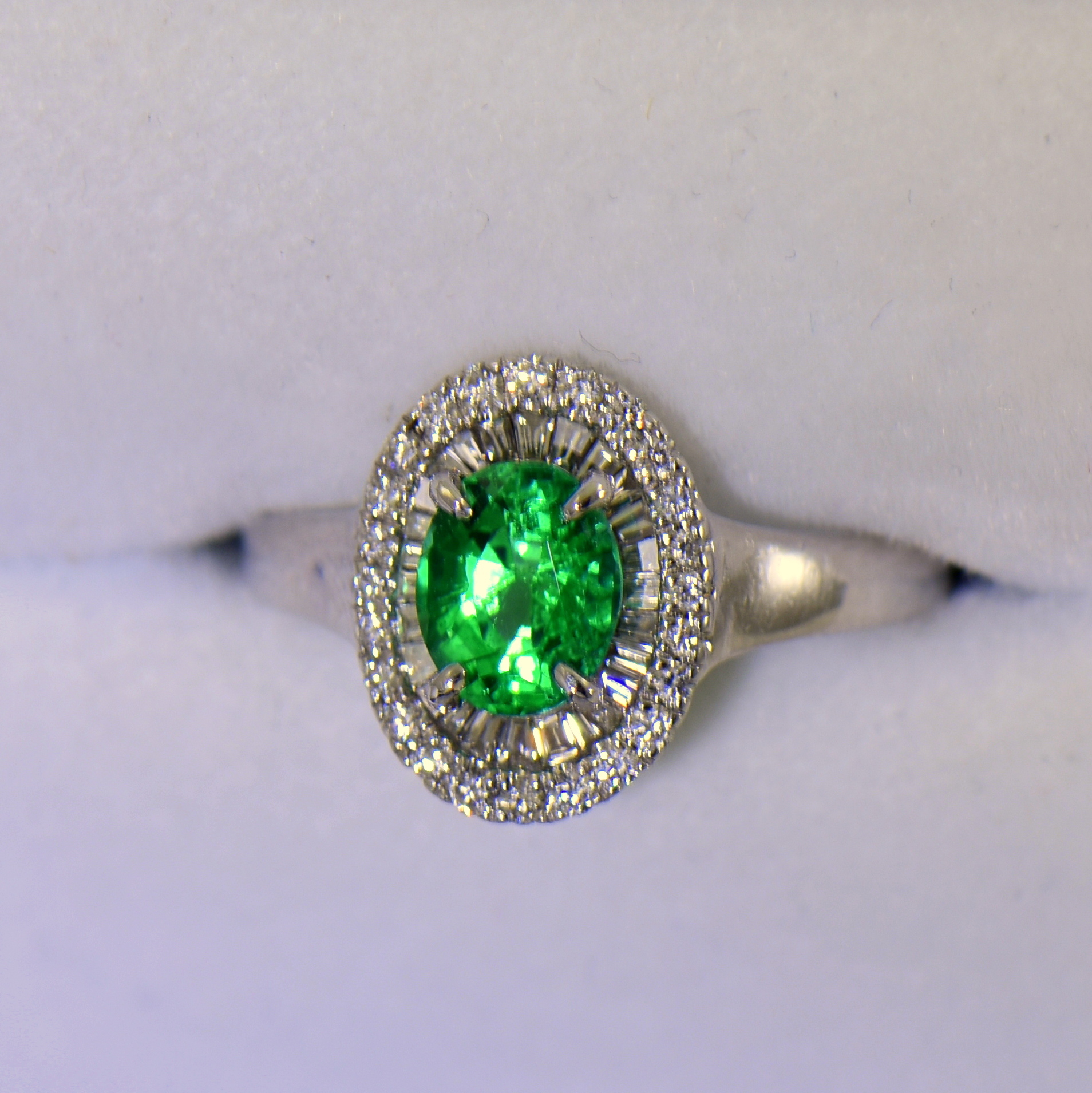 Colombian Emerald & Diamond Ballerina-style Ring