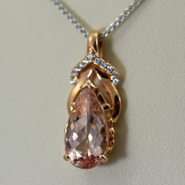 pear morganite