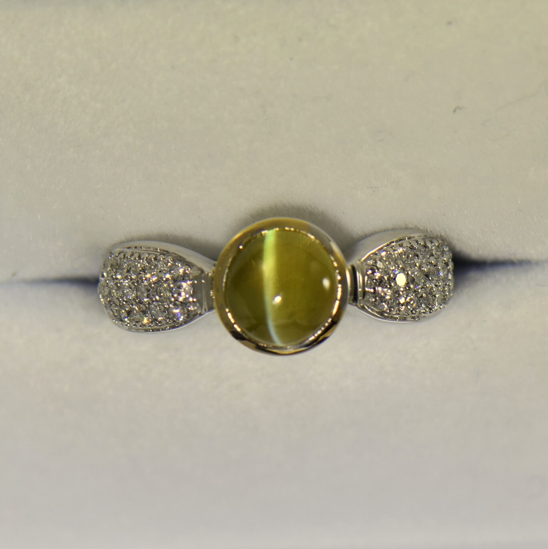 Custom Cat's Eye Chrysoberyl & Pave Diamond Ring | Exquisite