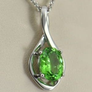 Large 2.80ct Oval Tsavorite Garnet Pendant in White Gold 2
