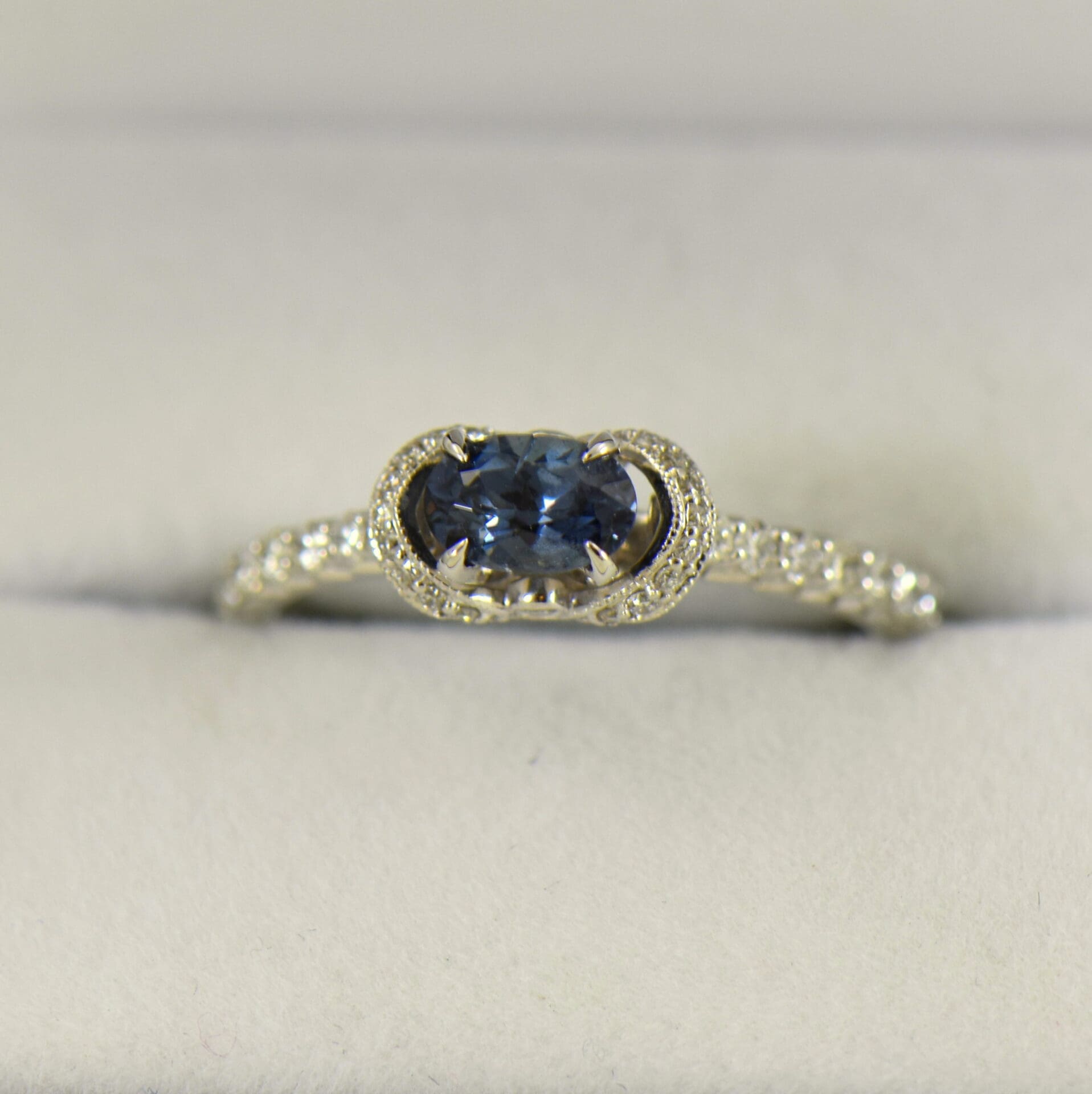 Modern Color Change Engagement Ring Exquisite Jewelry for