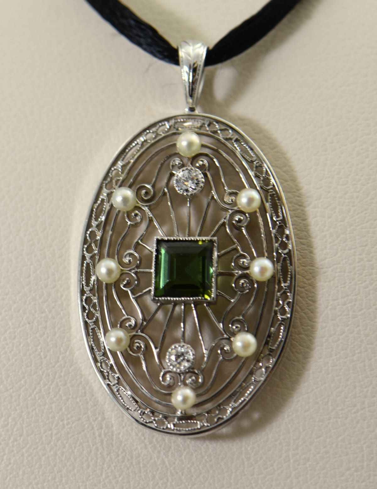 Platinum Filigree Pendant with Green Tourmaline & Pearls | Exquisite ...