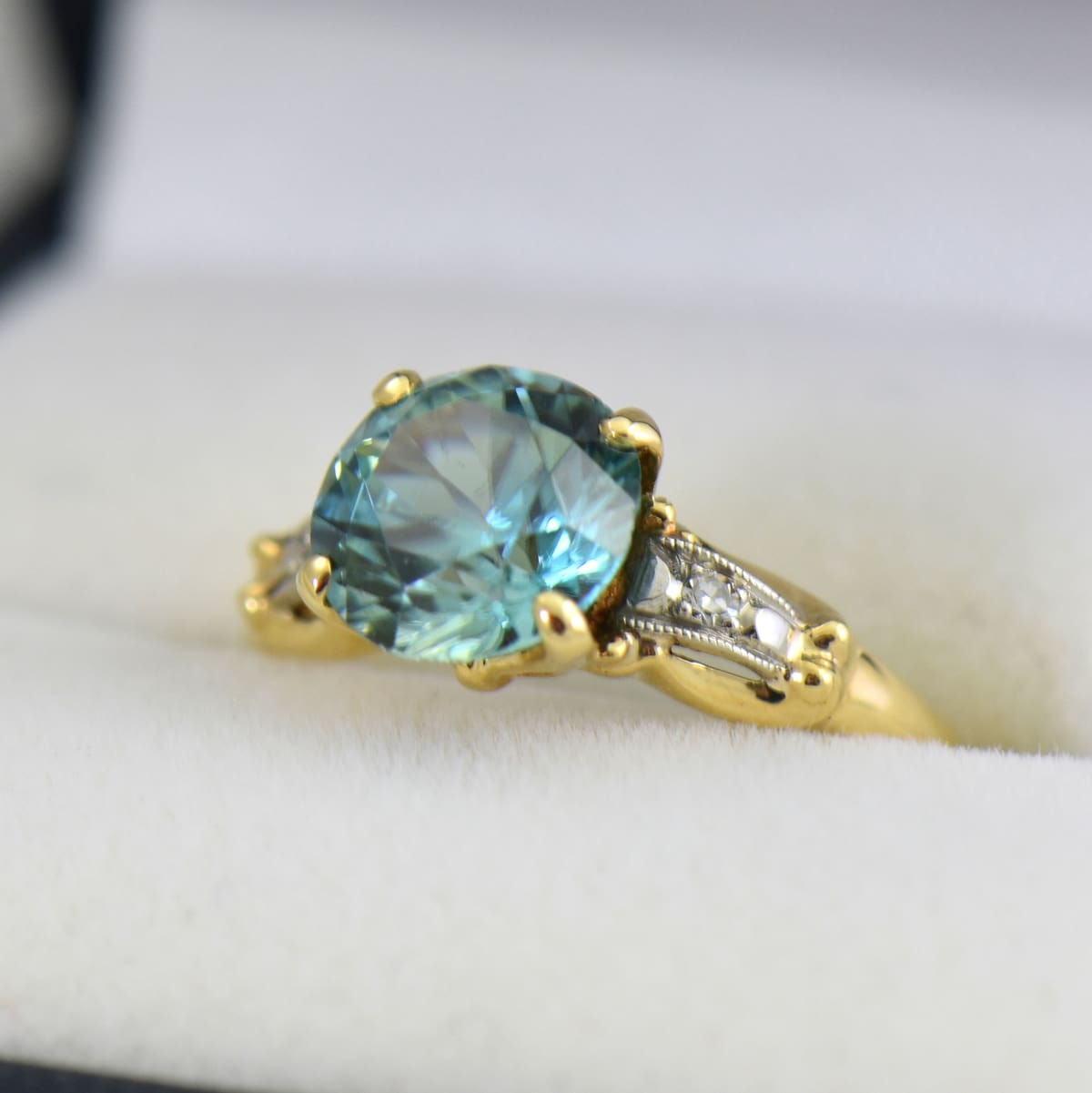 Retro Blue Zircon & Diamond Ring