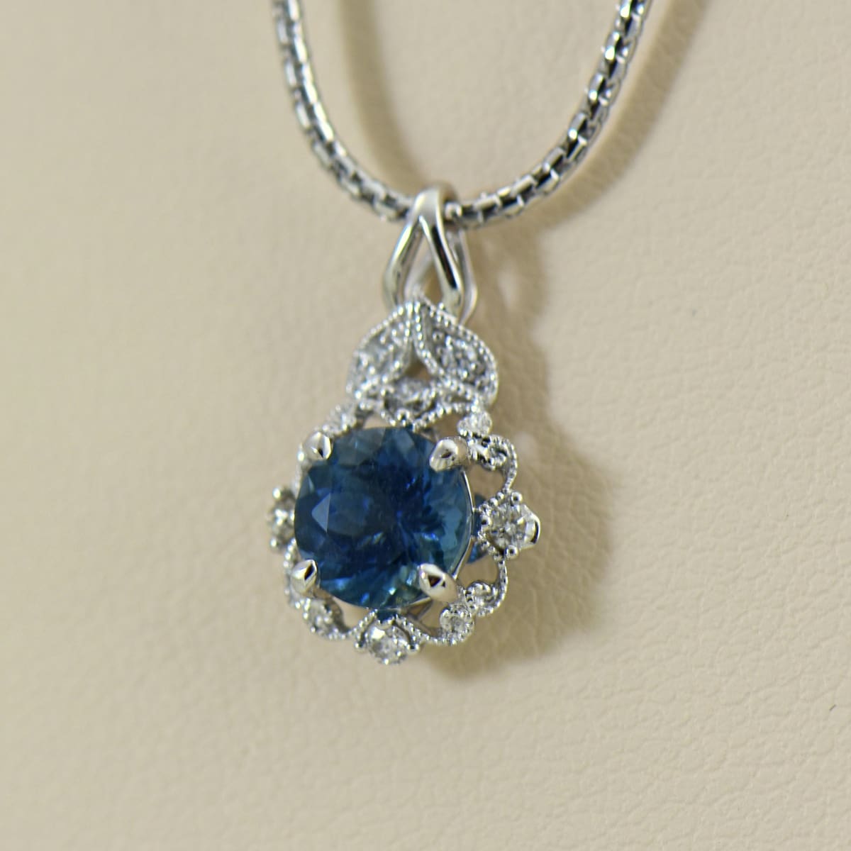 Santa Maria Aquamarine Pendant Earring Set Exquisite Jewelry