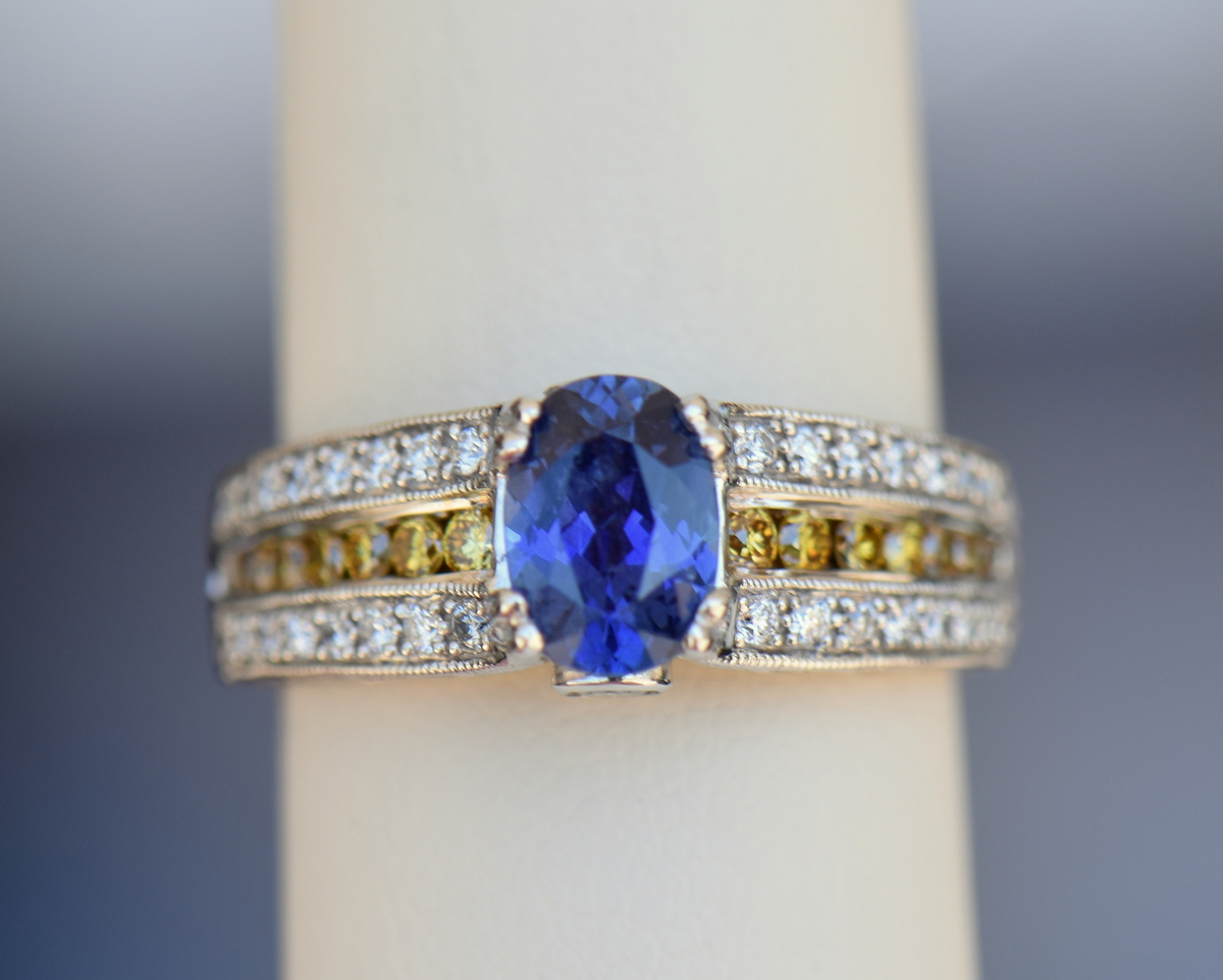 Natural blue Sapphire ring made with pure white gold | Design Online Store