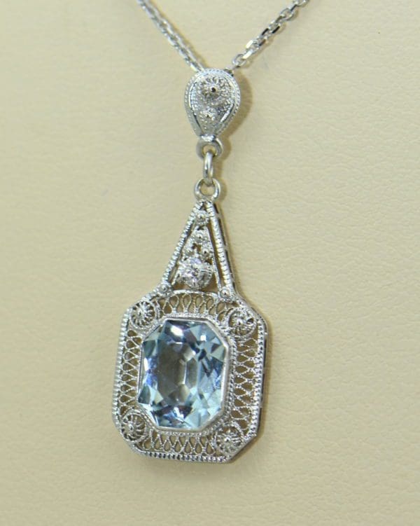 Filigre Art Deco Aquamarine Lavalier Pendant 3.JPG