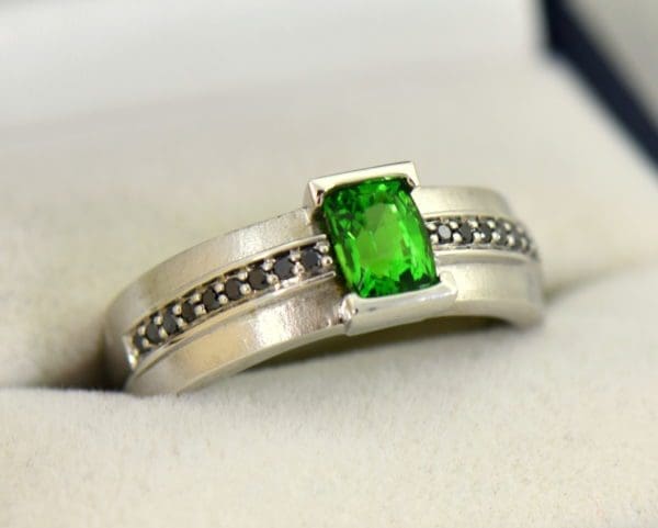 Gents White Gold Ring with Tsavorite Garnet and Black Diamonds.JPG