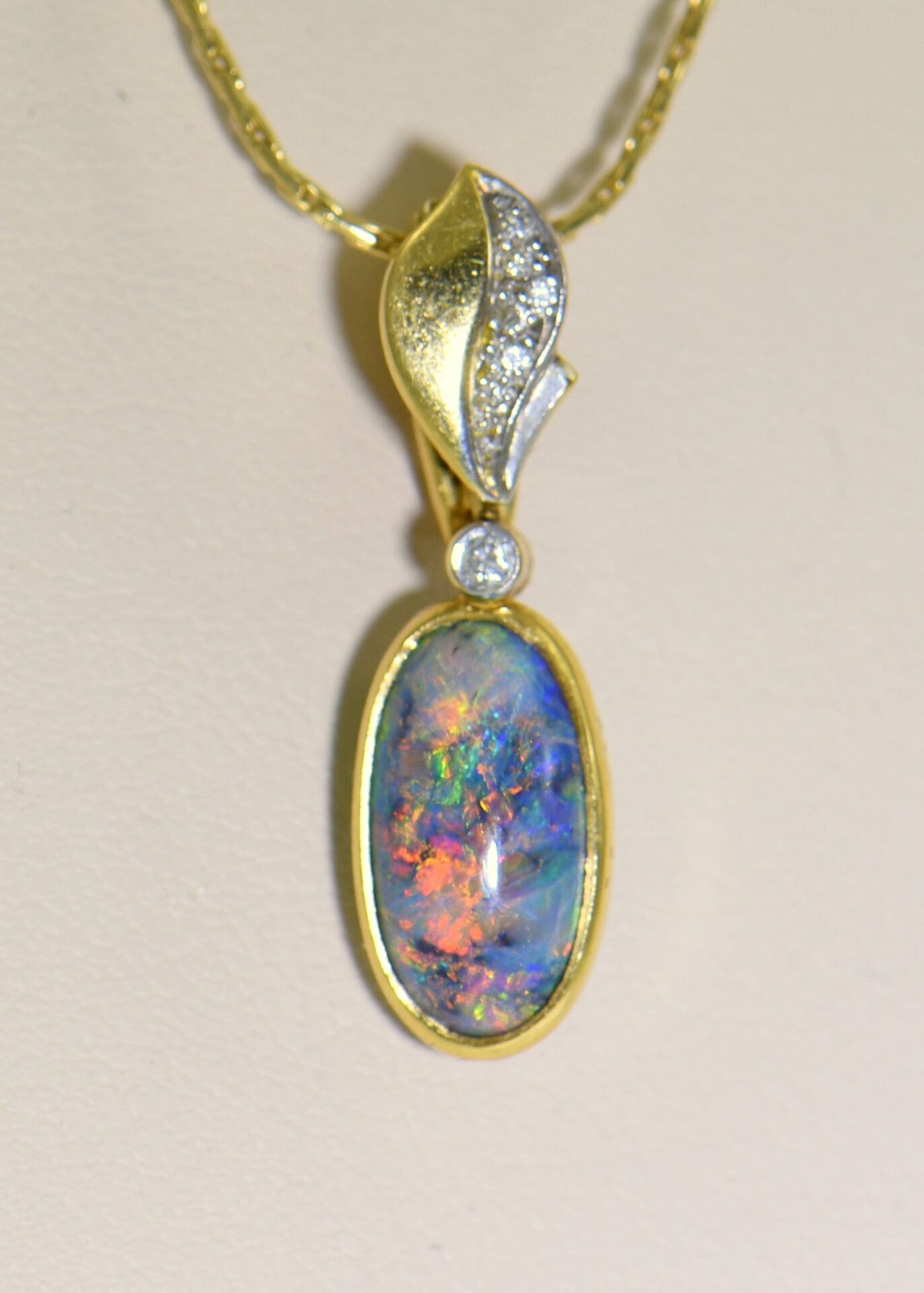 Exceptional Reversible Lightning Ridge Black Opal Pendant