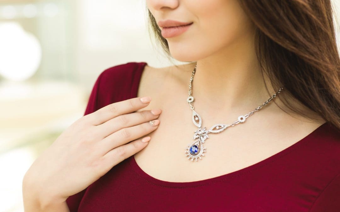 Custom Jewelry: How to Personalize Your Bracelets, Necklaces, and Earrings