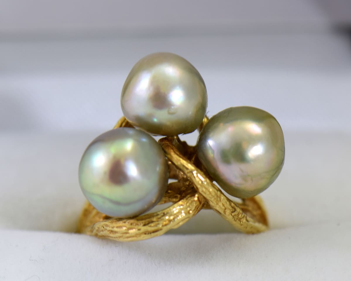 Grey hotsell pearl ring