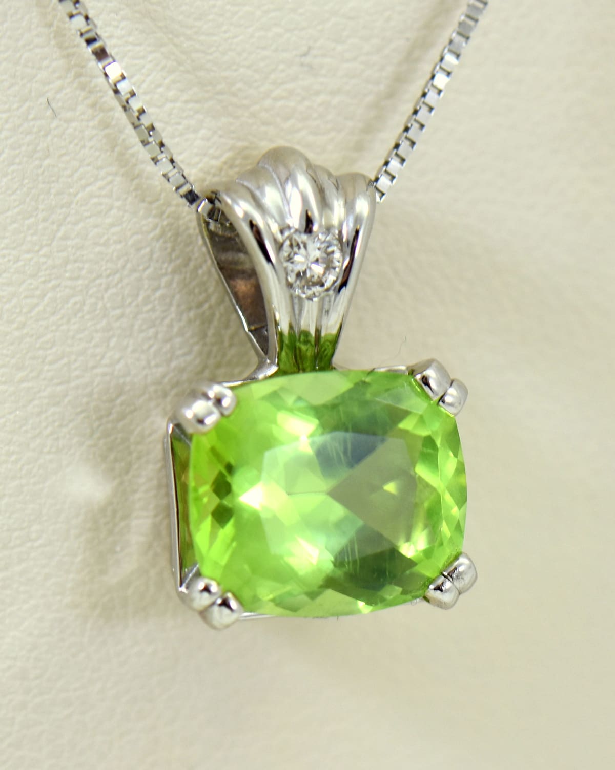 Natural Peridot Pendant Necklace 1/8 ct tw Diamonds 10K White Gold 18