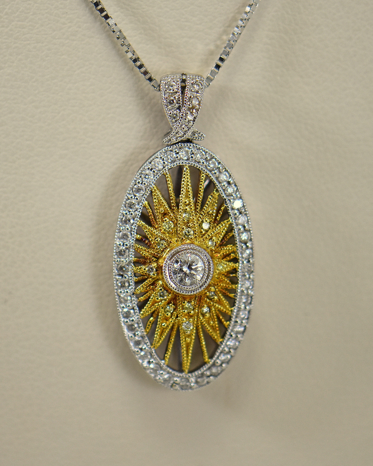 18k Starburst Pendant with White & Yellow Diamonds | Exquisite Jewelry for  Every Occasion | FWCJ