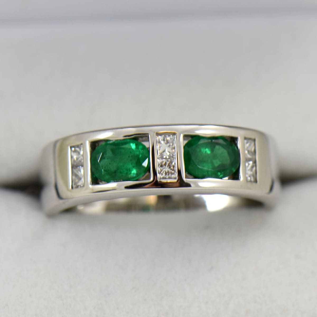 Male shop emerald jewelry