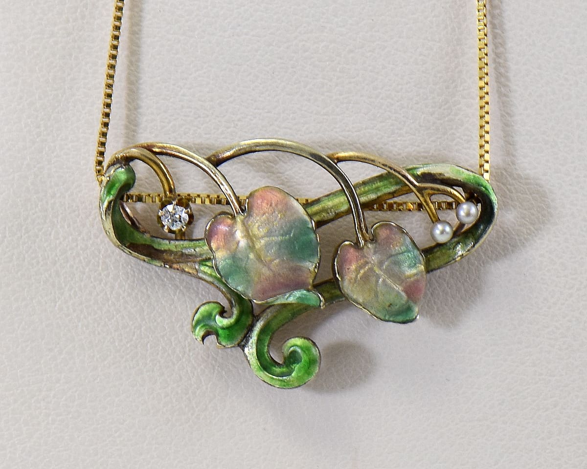 Art nouveau pendant necklace shop