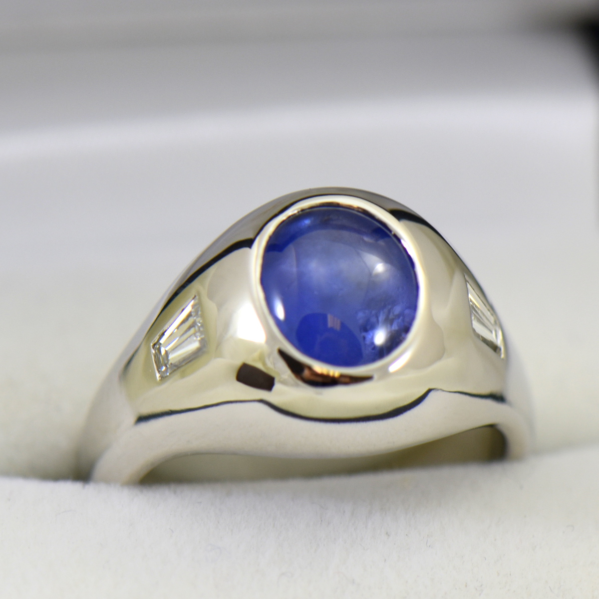 Mens Modern 14K White Gold 3.0 Ct Princess Blue Sapphire Wedding Ring  R1132-14KWGBS | Decorum Jewelry