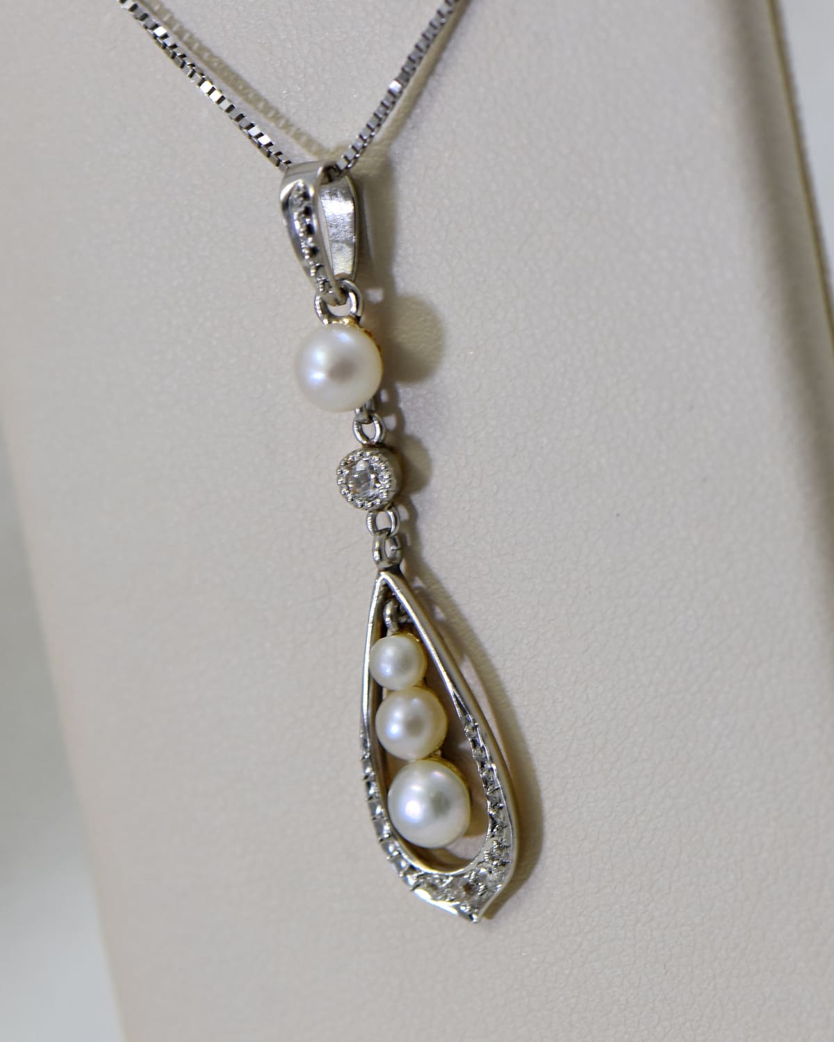 Edwardian Platinum over Gold Pearl Diamond Pendant Exquisite