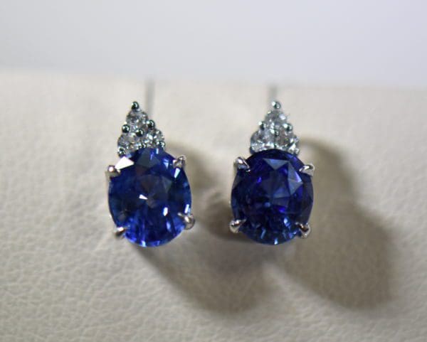 ceylon blue sapphire and diamond stud earrings white gold 3.JPG