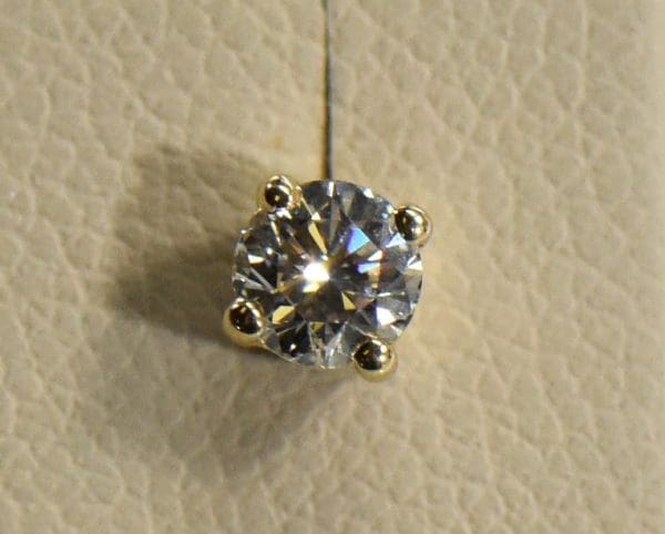 mens single diamond stud third carat yellow gold.JPG