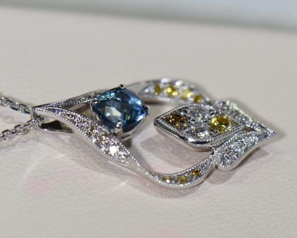 santa maria aquamarina pendant with tricolor diamond accents 4