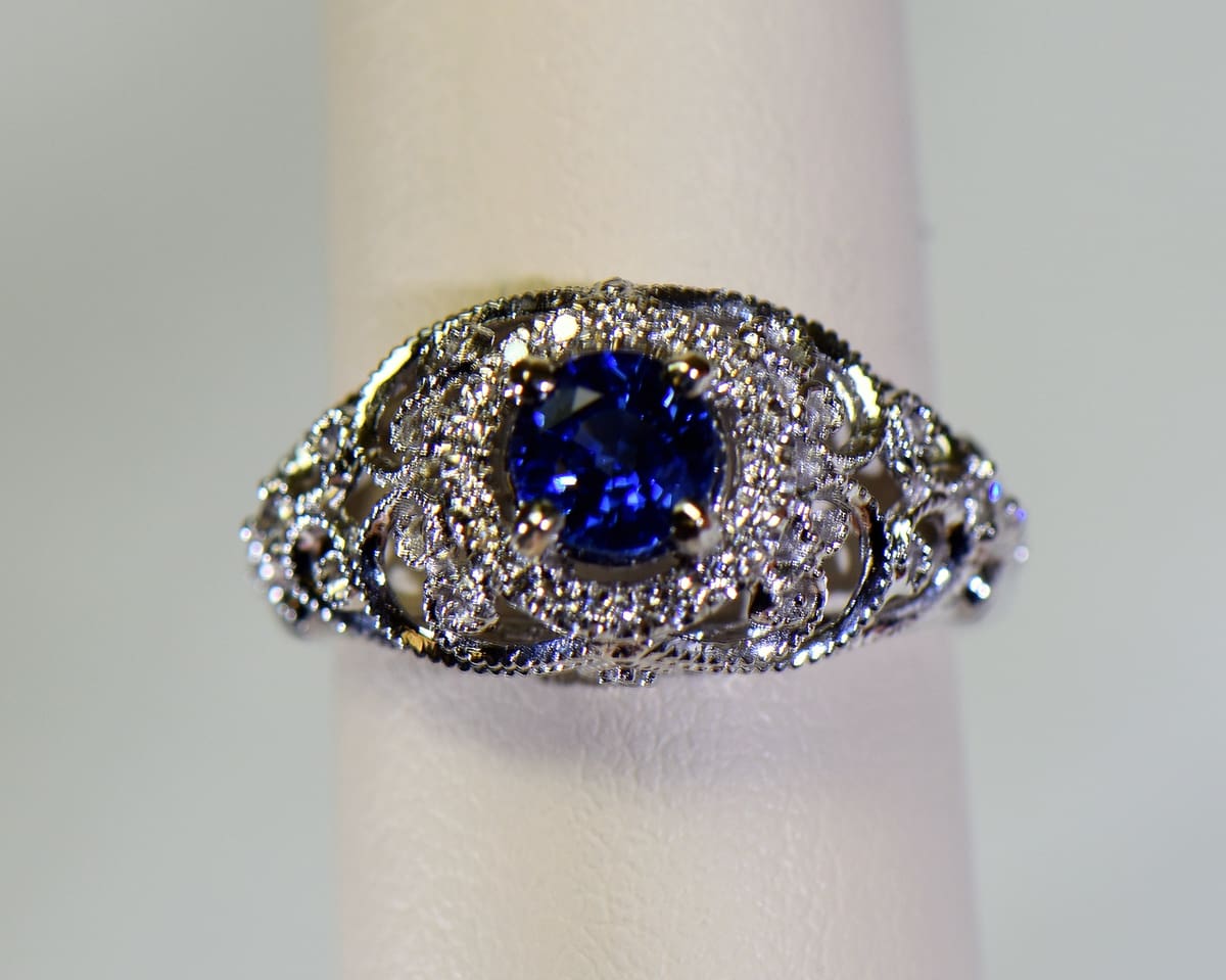 Pear Ceylon Blue Sapphire Engagement Ring Gold 3 Stone Diamond Ring | La  More Design