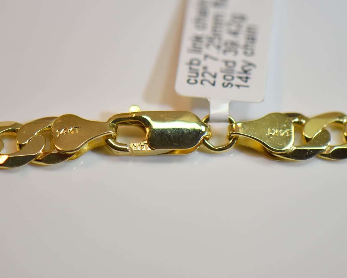 Curb link sales gold chain