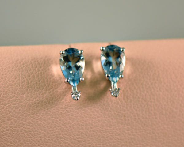 pear shape aquamarine and diamond stud earrings 2
