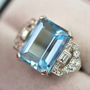 10ct emerald cut aquamarine platinum cocktail ring 3