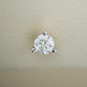 14kw .42ctw round diamond stud earrings small size 6