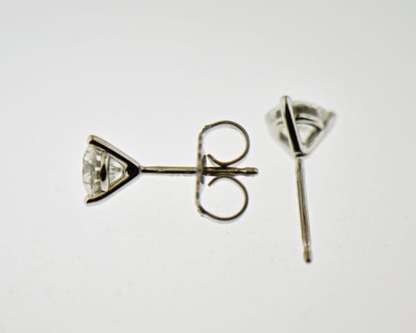 14kw 1ctw round diamond stud earrings mid size vs 2
