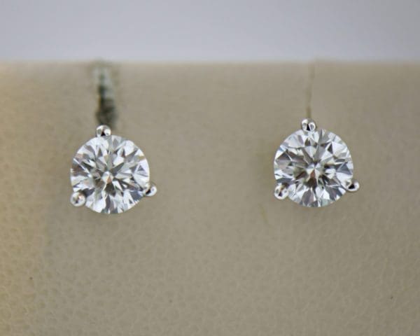 14kw 1ctw round diamond stud earrings mid size vs 4