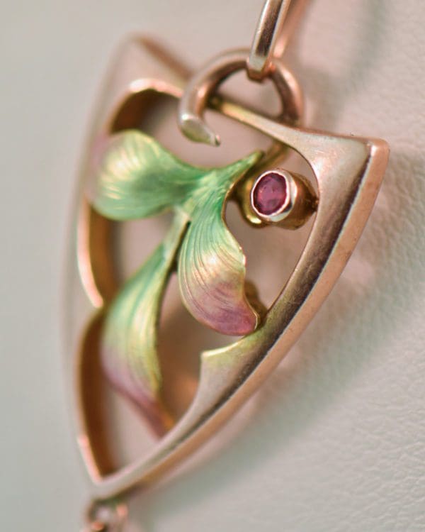 art nouveau leaf pendant enamel ruby and pearl lavalie rose gold 3