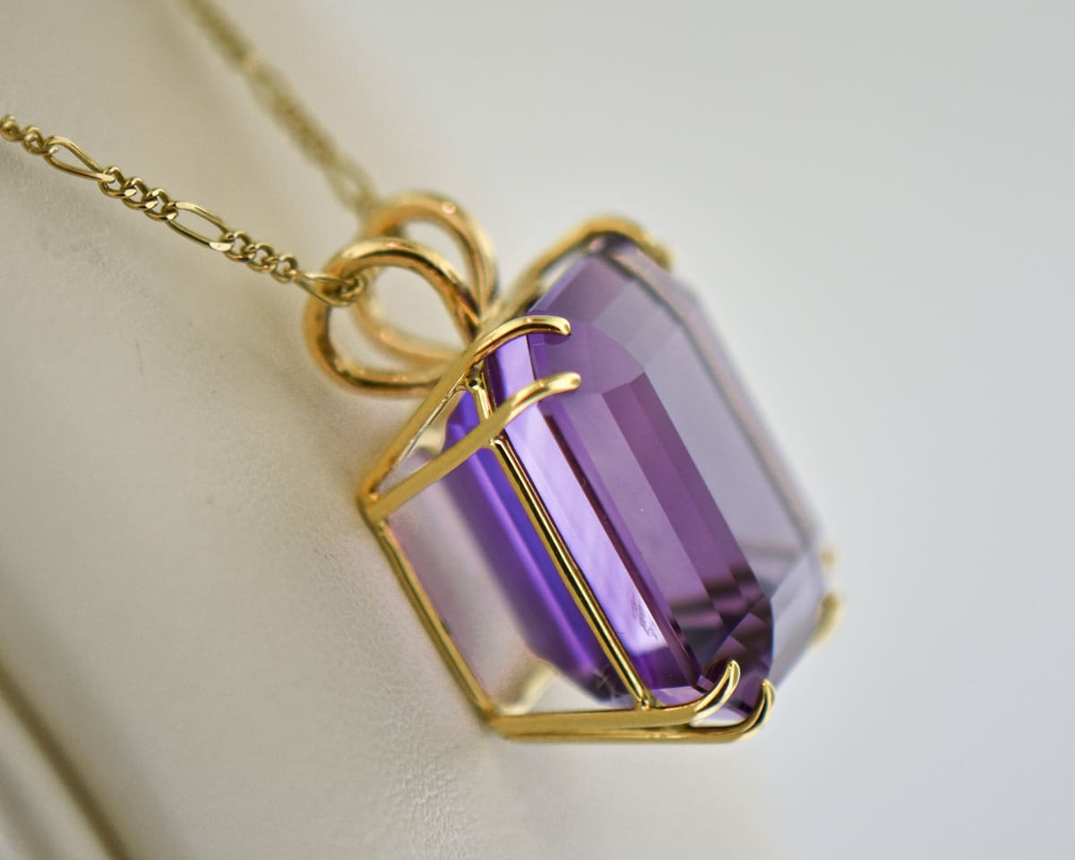 Emerald Cut Amethyst 5 5/8 ct Pendant Necklace 14K Gold 16 