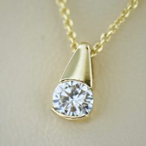 round diamond solitaire pendant yellow gold .80ct