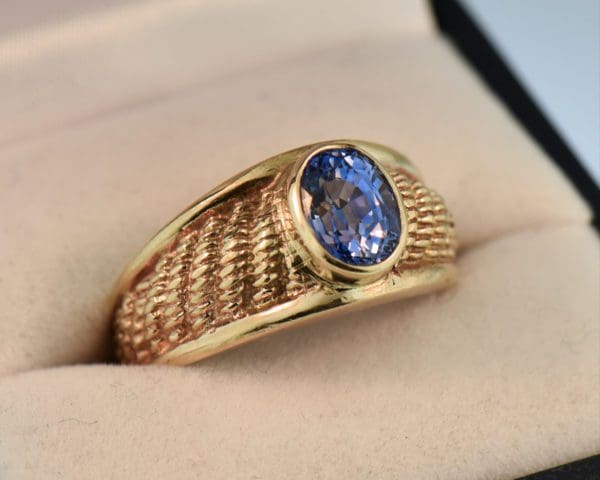 vintage mens gold and cornflower sapphire ring 2