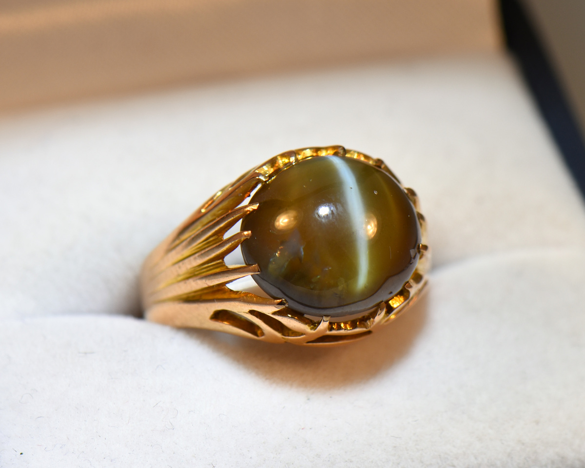 Golden Tone Yellow Apatite Cat's Eye Cabochon 925 Gents Ring size 9