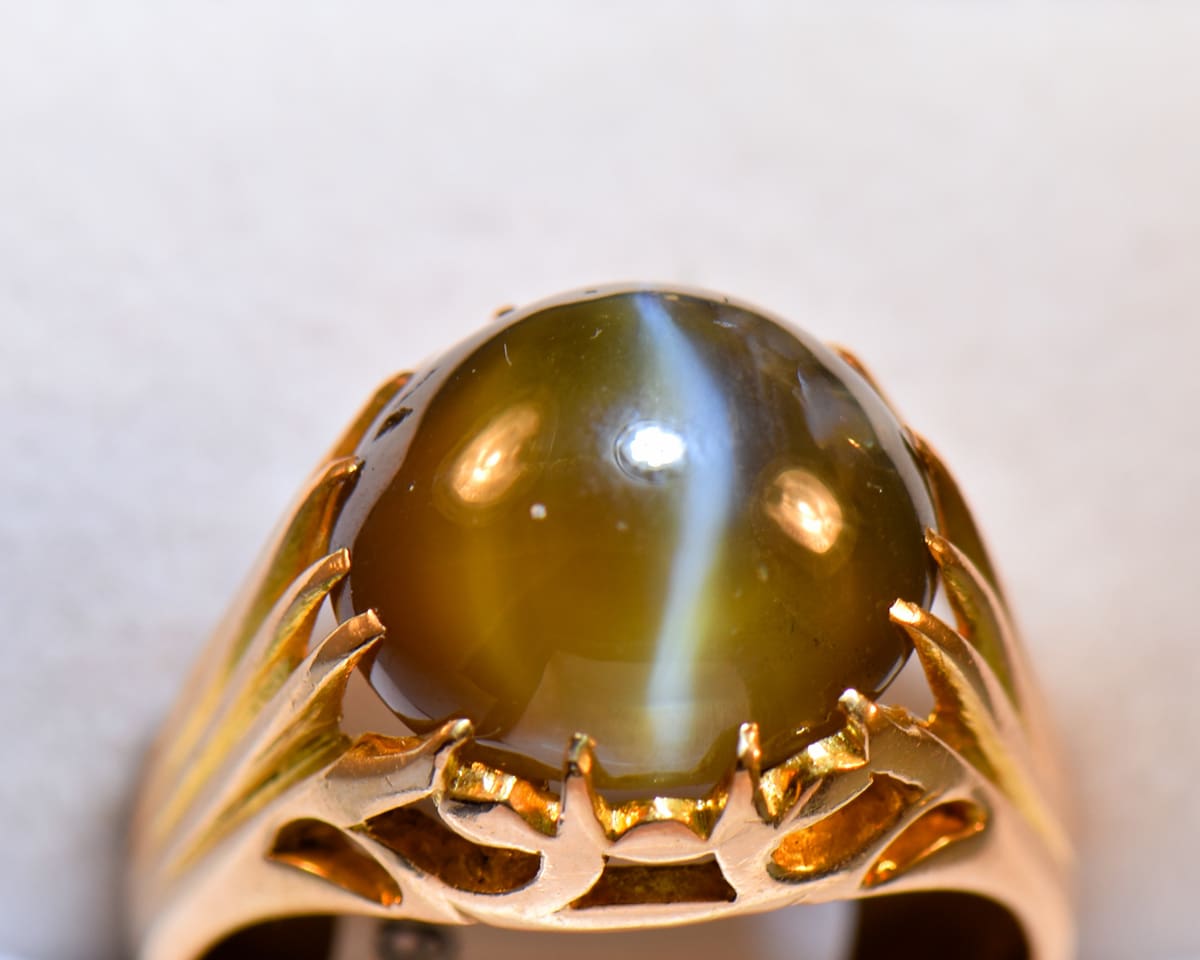 Cat's Eye Gemstone: Make Your Rahu and Ketu Strong