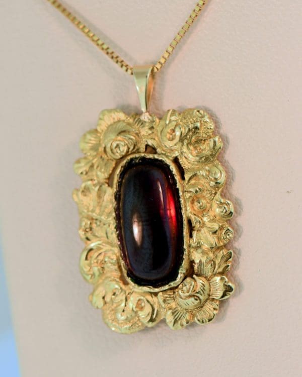 antique georgian cabochon garnet and floral gold pendant 3