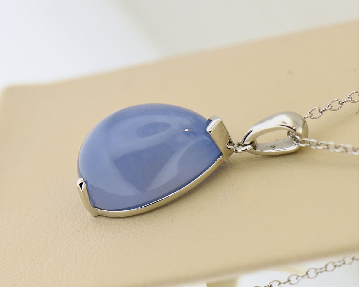 Skin Blue Chalcedony Necklace Set - 14mm