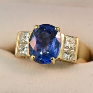 estate large gem ceylon sapphire and diamond ring 18k