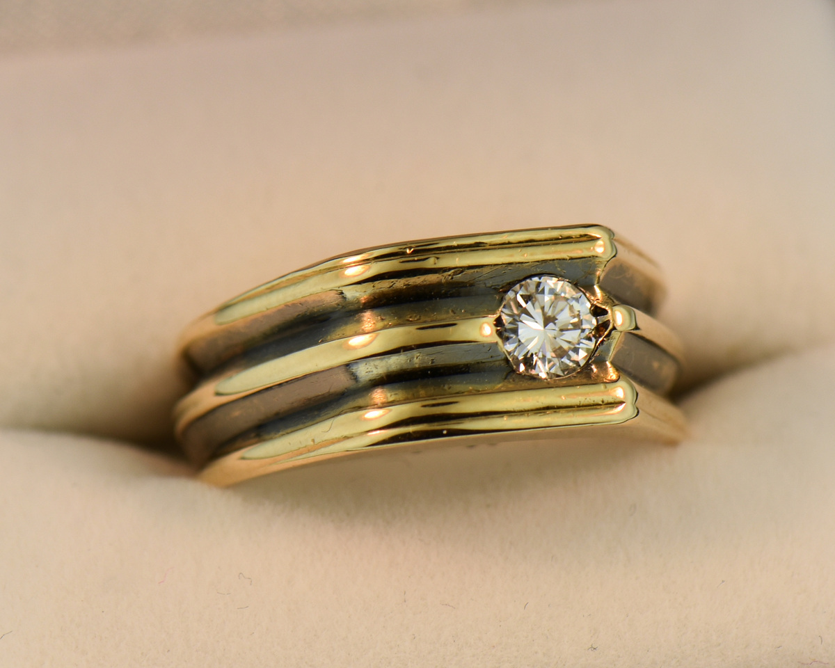 Pax Ring, 14k Yellow Gold w/Enamel | Men's Rings | Miansai