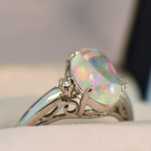 mexican contra luz jelly opal ring with diamonds in white gold 4