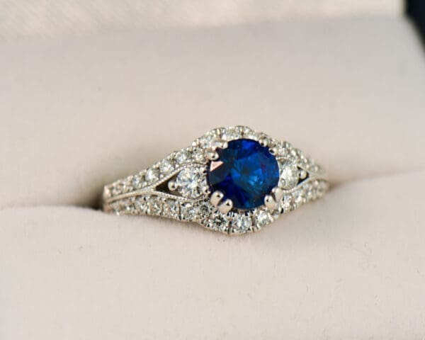 vintage style round blue sapphire and diamond ring white gold