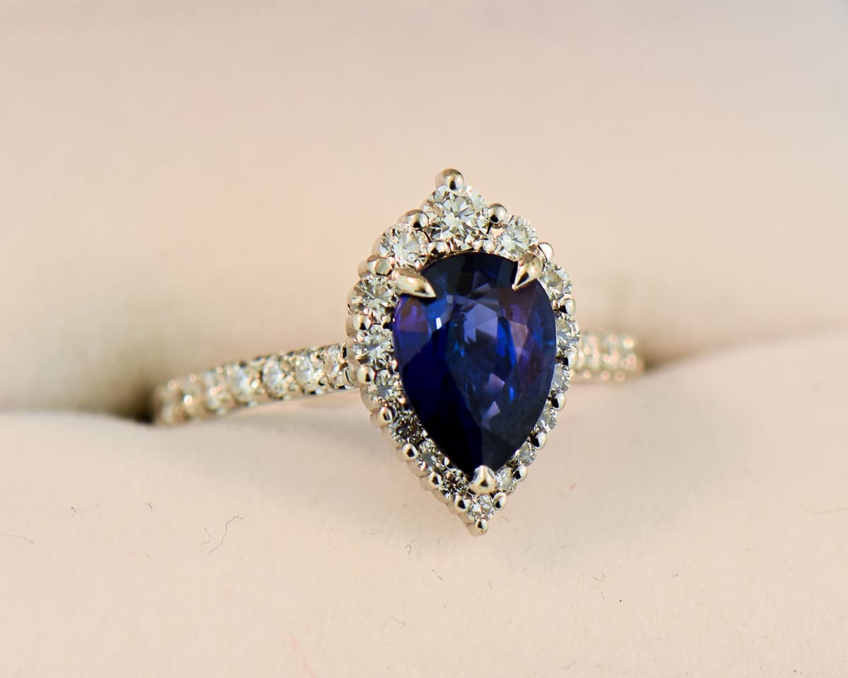 Blue sapphire sales pear ring