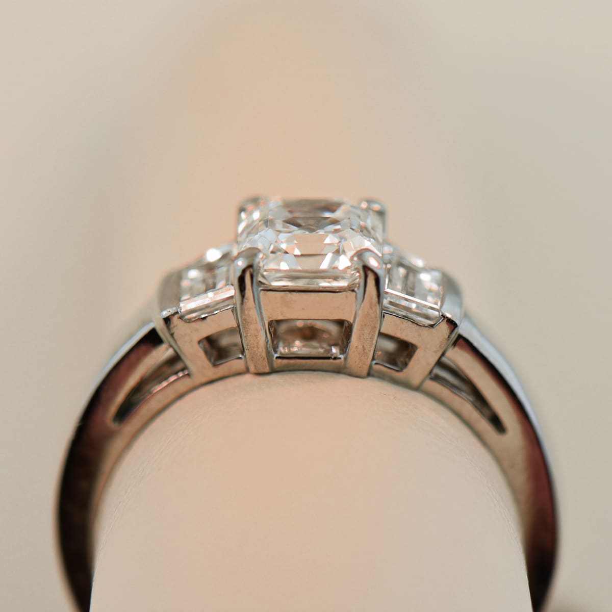 Deco-Style Platinum Wedding Set with Asscher Cut Diamond - thumbnail 5